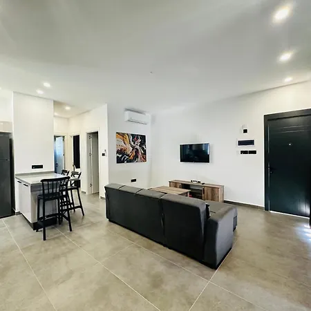 Lueks Zemin Kat Dairesi, Alsancak, Girne, Kuzey Kibris Apartment Elea