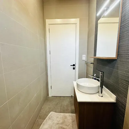 Lueks Zemin Kat Dairesi, Alsancak, Girne, Kuzey Kibris Elea